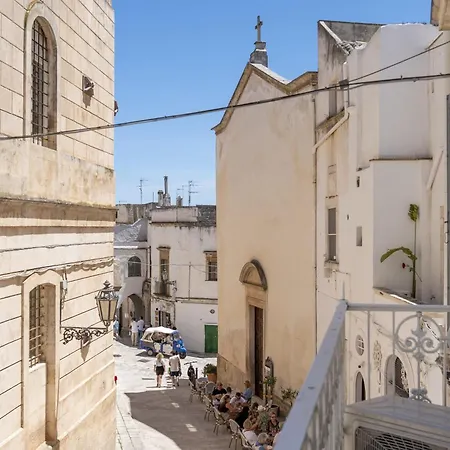 Corte Nobile - Residenze Storiche Nel Cuore Della Bianca Affittacamere Ostuni